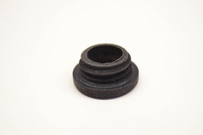 New OEM Briggs & Stratton 68838, 8648 Oil Seal NOS