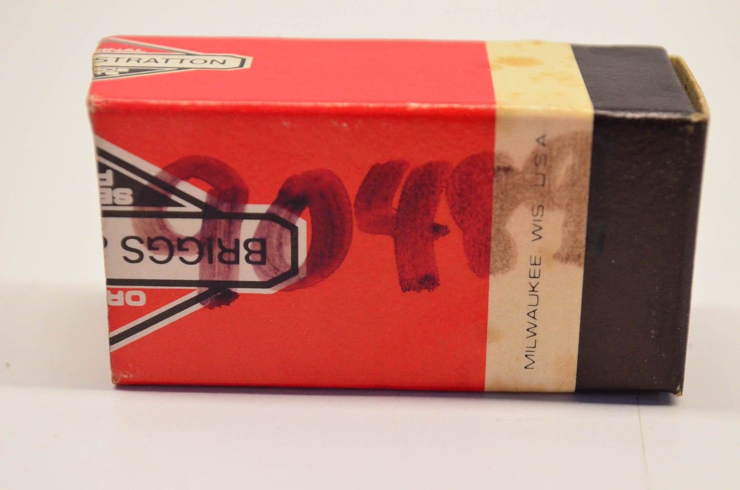 New OEM Briggs & Stratton 90489, 704005 Push Nut Cap NOS