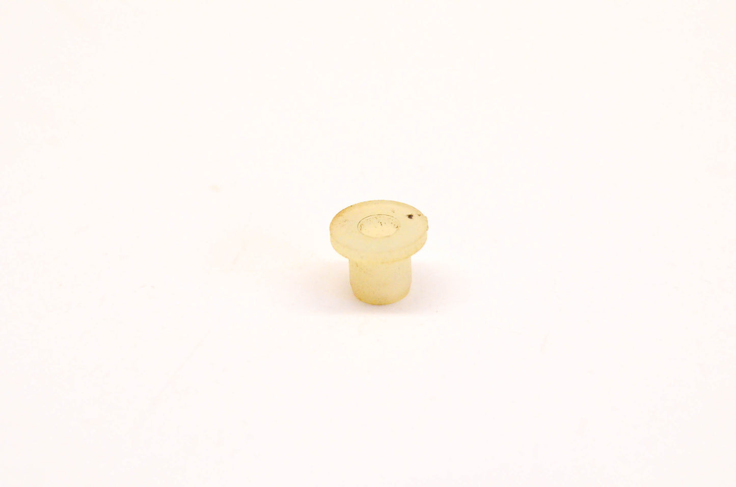 New OEM Briggs & Stratton 7012135YP Nylon Bushing NOS
