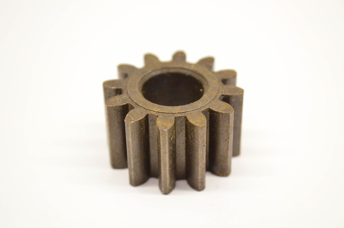 New OEM Briggs & Stratton 21115, 7021115YP Pinion Gear NOS