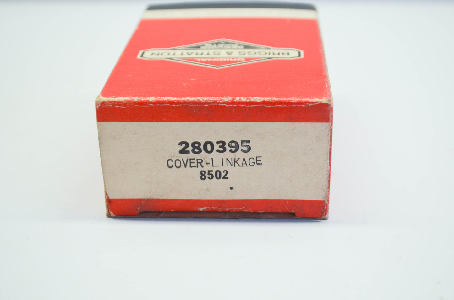 New OEM Briggs & Stratton 280395, 8502 Brake Linkage Cover NOS