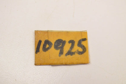 New OEM Briggs & Stratton 10925, 7010925YP Thrust Washer NOS