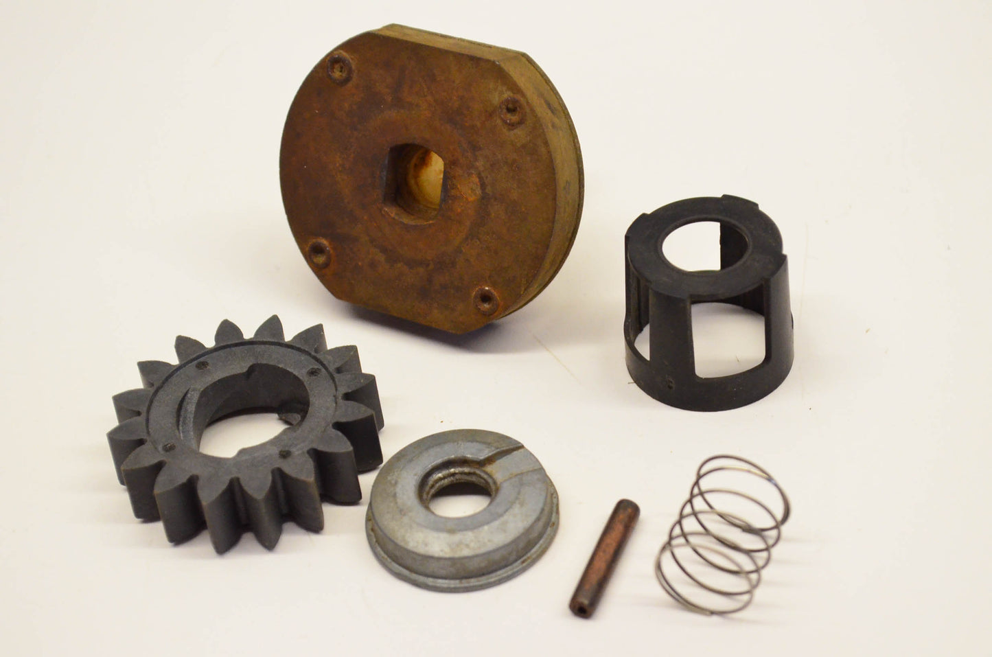 New OEM Briggs & Stratton 495878 Starter Drive Kit NOS