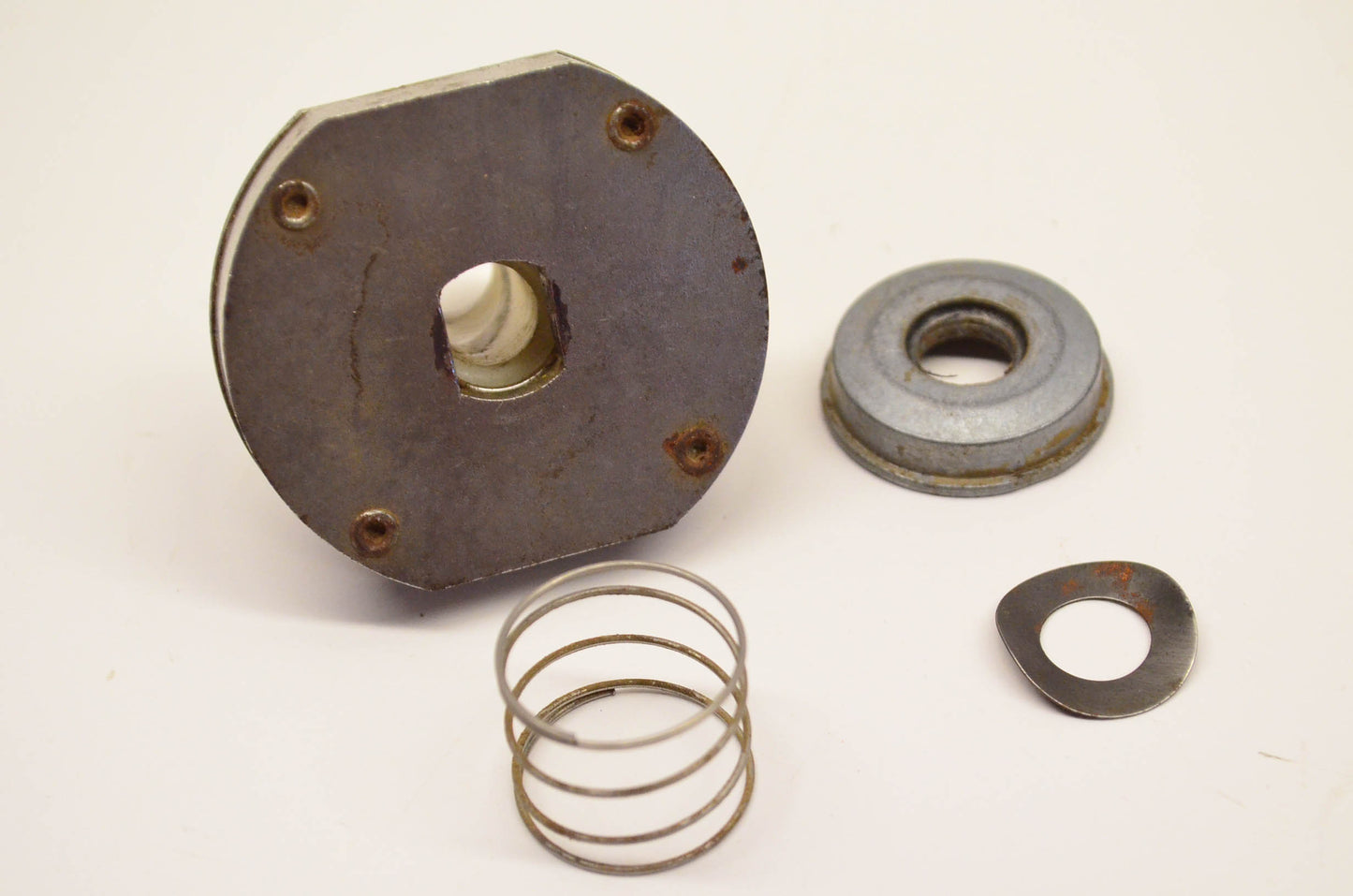 New OEM Briggs & Stratton 497606 Starter Drive Kit NOS