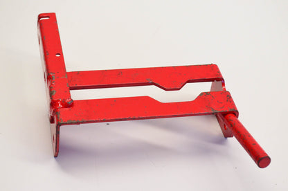 New OEM Briggs & Stratton 47843, 7047843YP Lift Yoke NOS