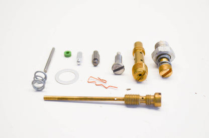 New OEM Briggs & Stratton 394698 Carburetor Overhaul Kit NOS
