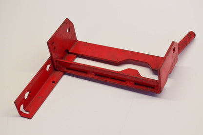 New OEM Briggs & Stratton 47843, 7047843YP Lift Yoke NOS