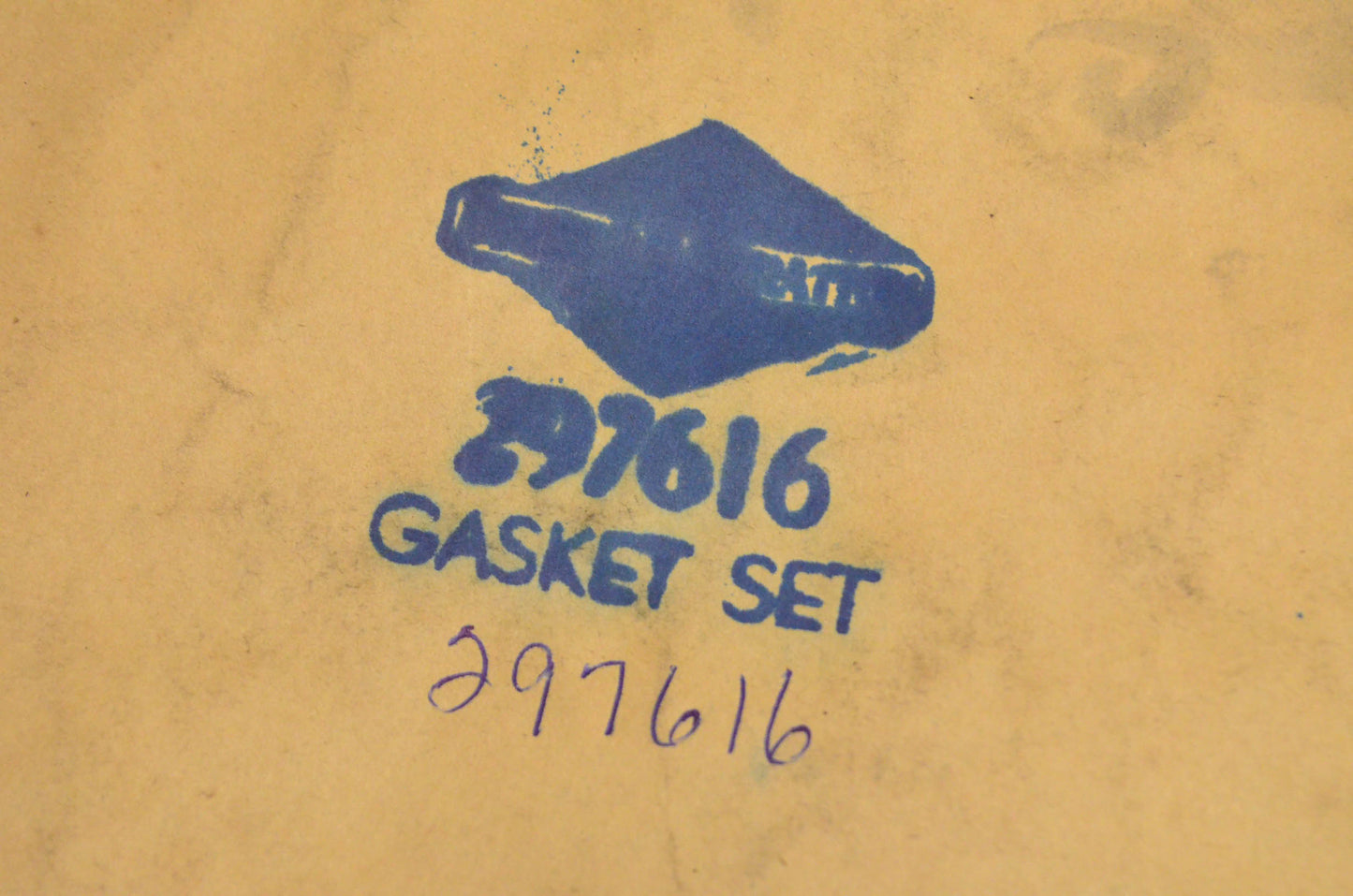 New OEM Briggs & Stratton 297616 Gaskets NOS