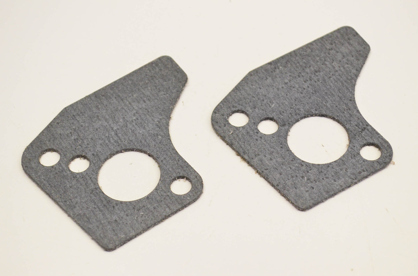 New OEM Briggs & Stratton 271936 Intake Gasket Qty 2 NOS
