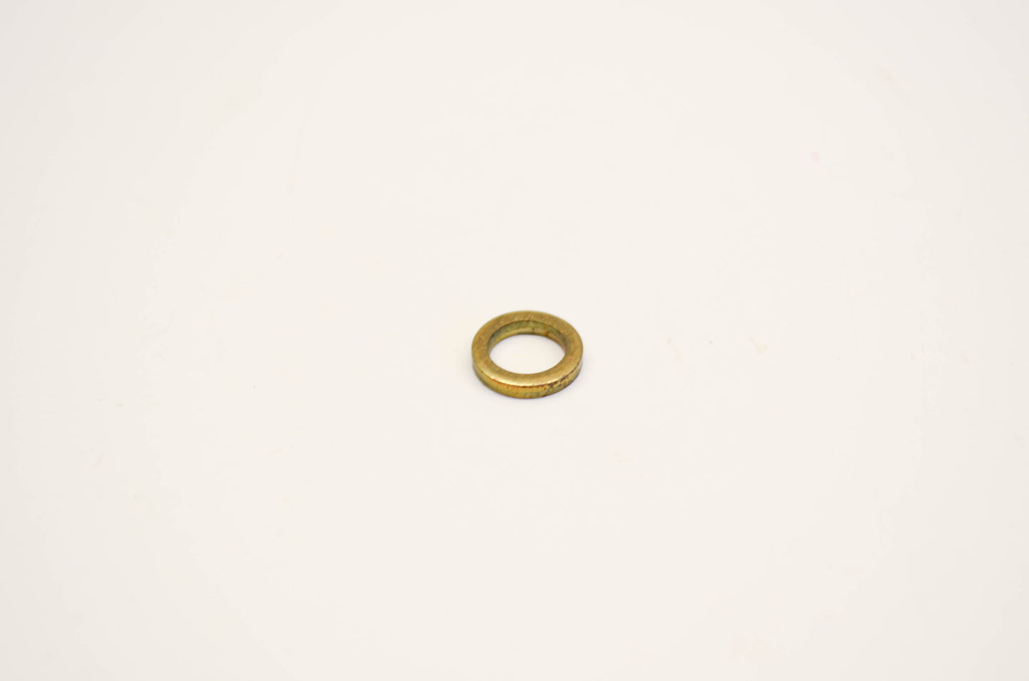 New OEM Briggs & Stratton 22032 Valve Washer NOS
