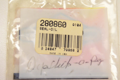 New OEM Briggs & Stratton 280860 Oil Seal NOS