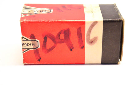 New OEM Briggs & Stratton 10916, 7010916YP� Spacer NOS