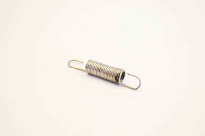 New OEM Briggs & Stratton 690457 Throttle Return Spring NOS
