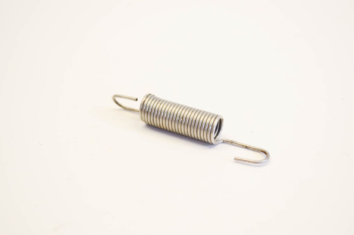 New OEM Briggs & Stratton 690457 Throttle Return Spring NOS