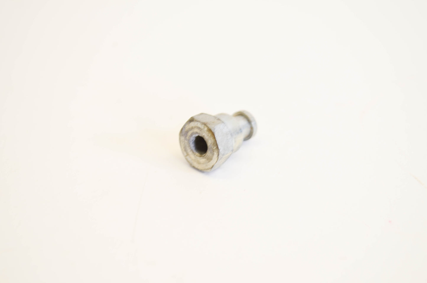 New OEM Briggs & Stratton 231266, 2391 Control Rod Nut NOS