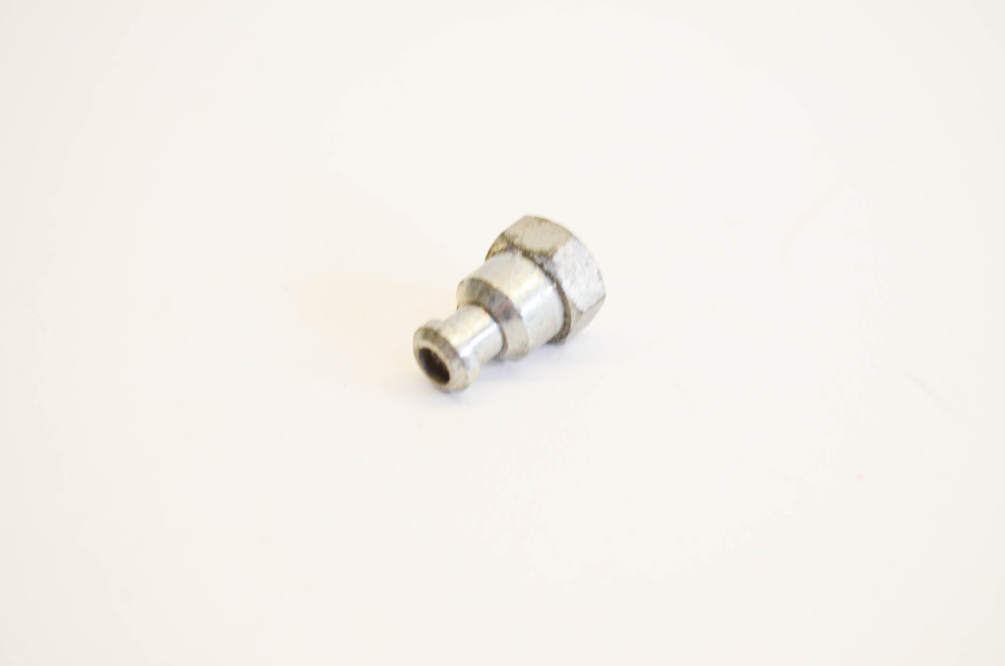 New OEM Briggs & Stratton 231266, 2391 Control Rod Nut NOS