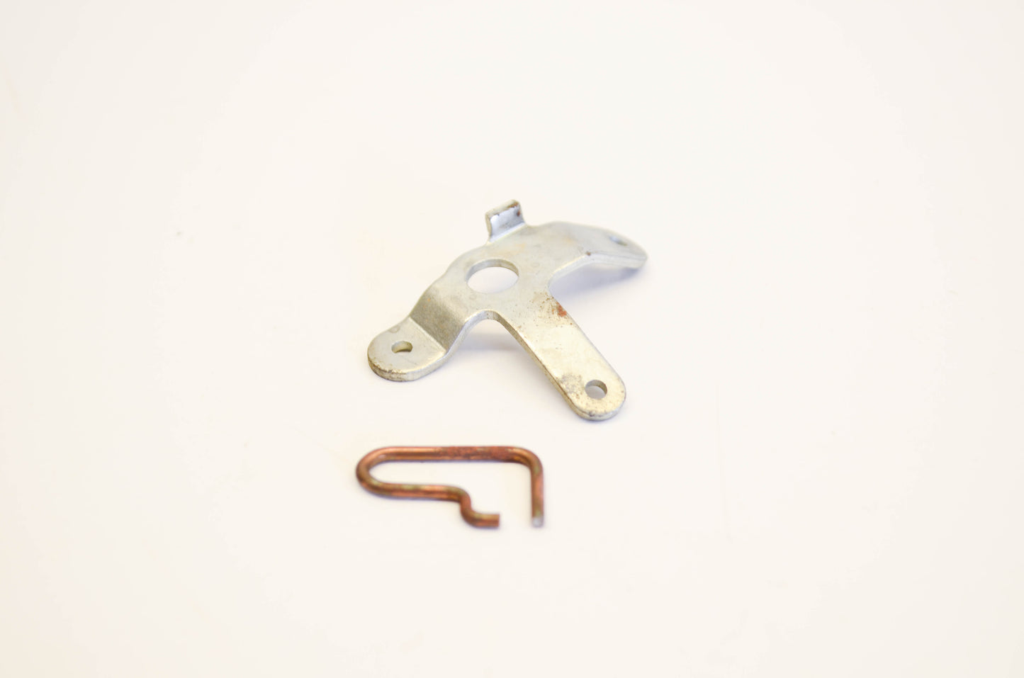 New OEM Briggs & Stratton 390383 Bell Crank Link Kit NOS