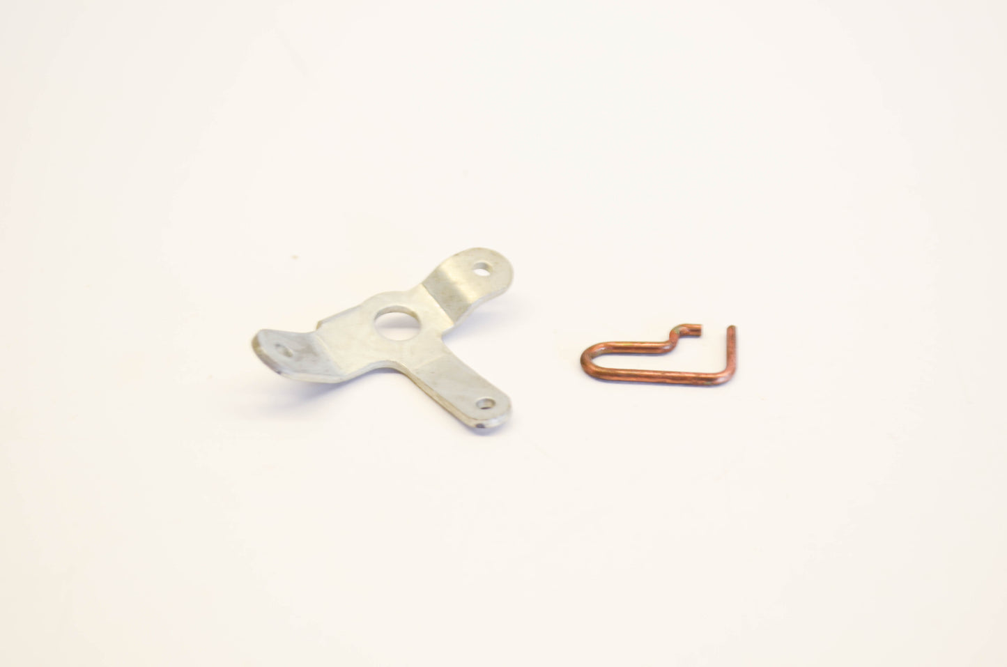 New OEM Briggs & Stratton 390383 Bell Crank Link Kit NOS