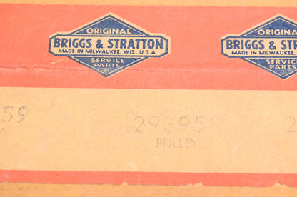 New OEM Briggs & Stratton 293959 Starter Pulley NOS