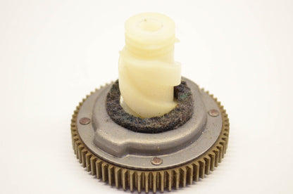 New OEM Briggs & Stratton 390074 Starter Clutch Assembly NOS