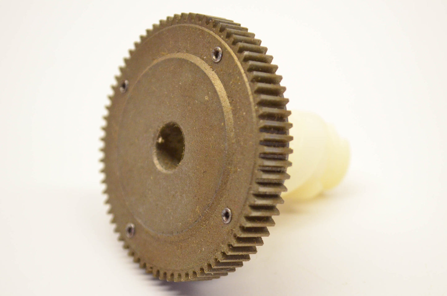 New OEM Briggs & Stratton 390074 Starter Clutch Assembly NOS
