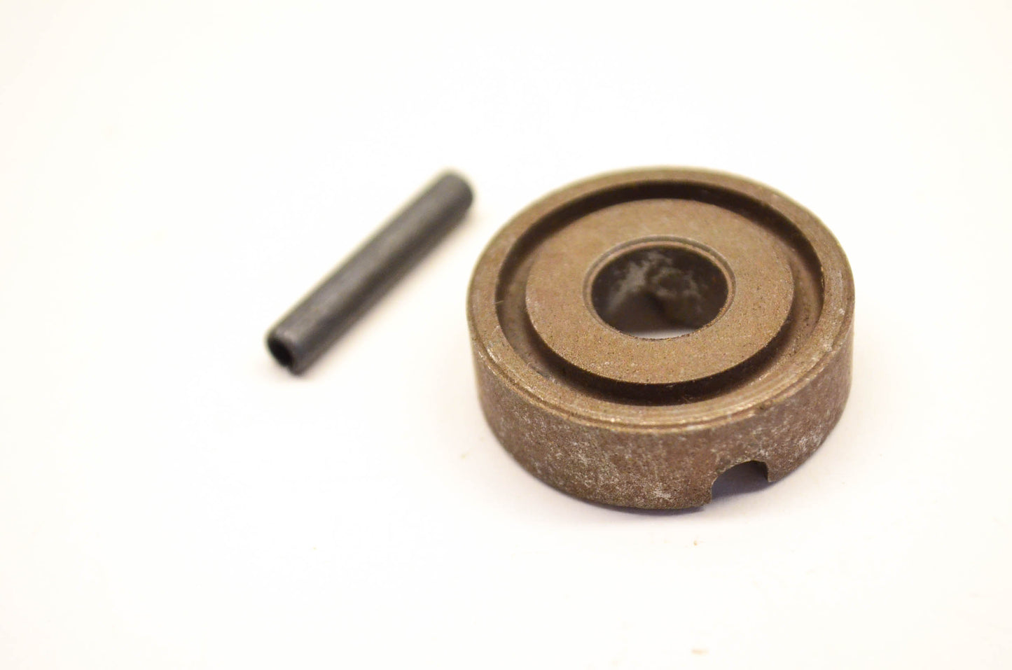 New OEM Briggs & Stratton 391462 Clutch Retainer Kit NOS