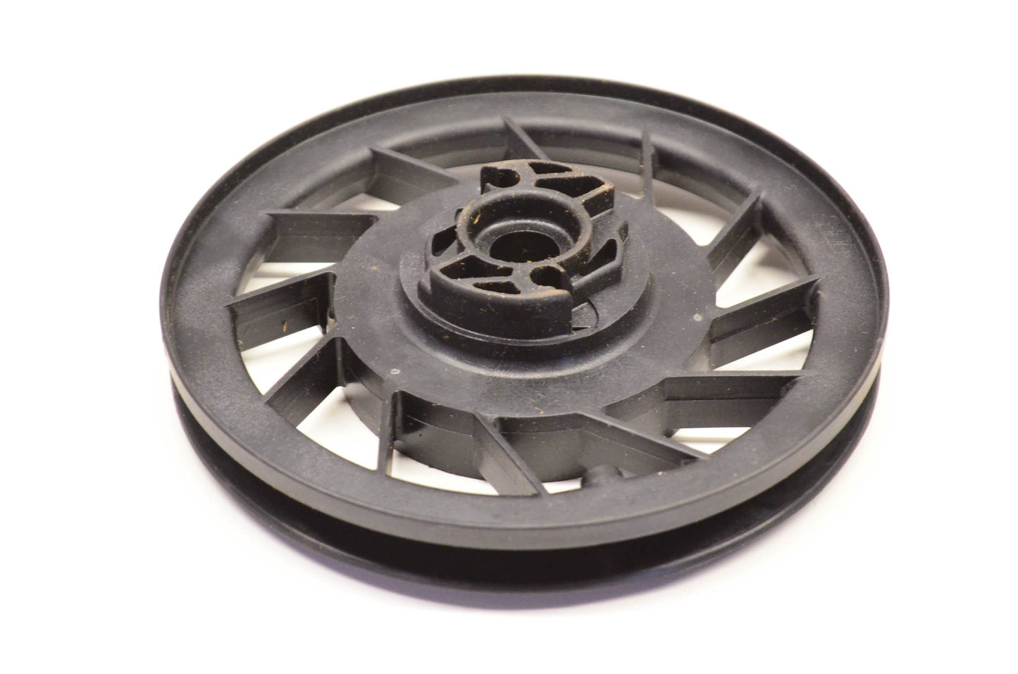 New OEM Briggs & Stratton 492832 Starter Pulley NOS