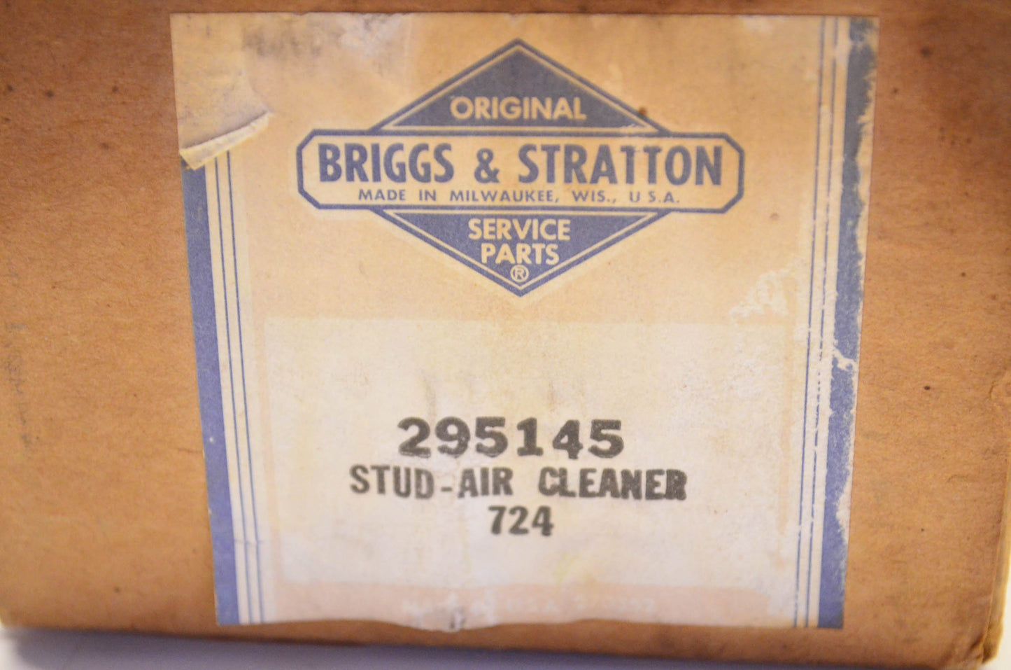 New OEM Briggs & Stratton 295145, 23870� Air Cleaner Stud NOS