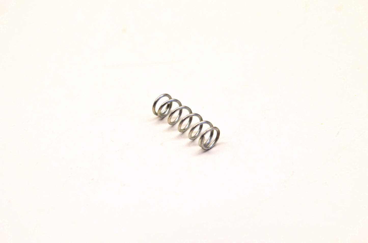 New OEM Briggs & Stratton 26657 Throttle Adjusting Spring NOS