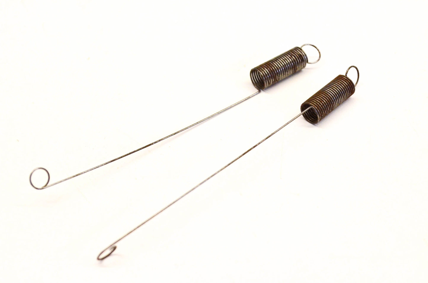 New OEM Briggs & Stratton 260703 Governor Spring Qty 2 NOS