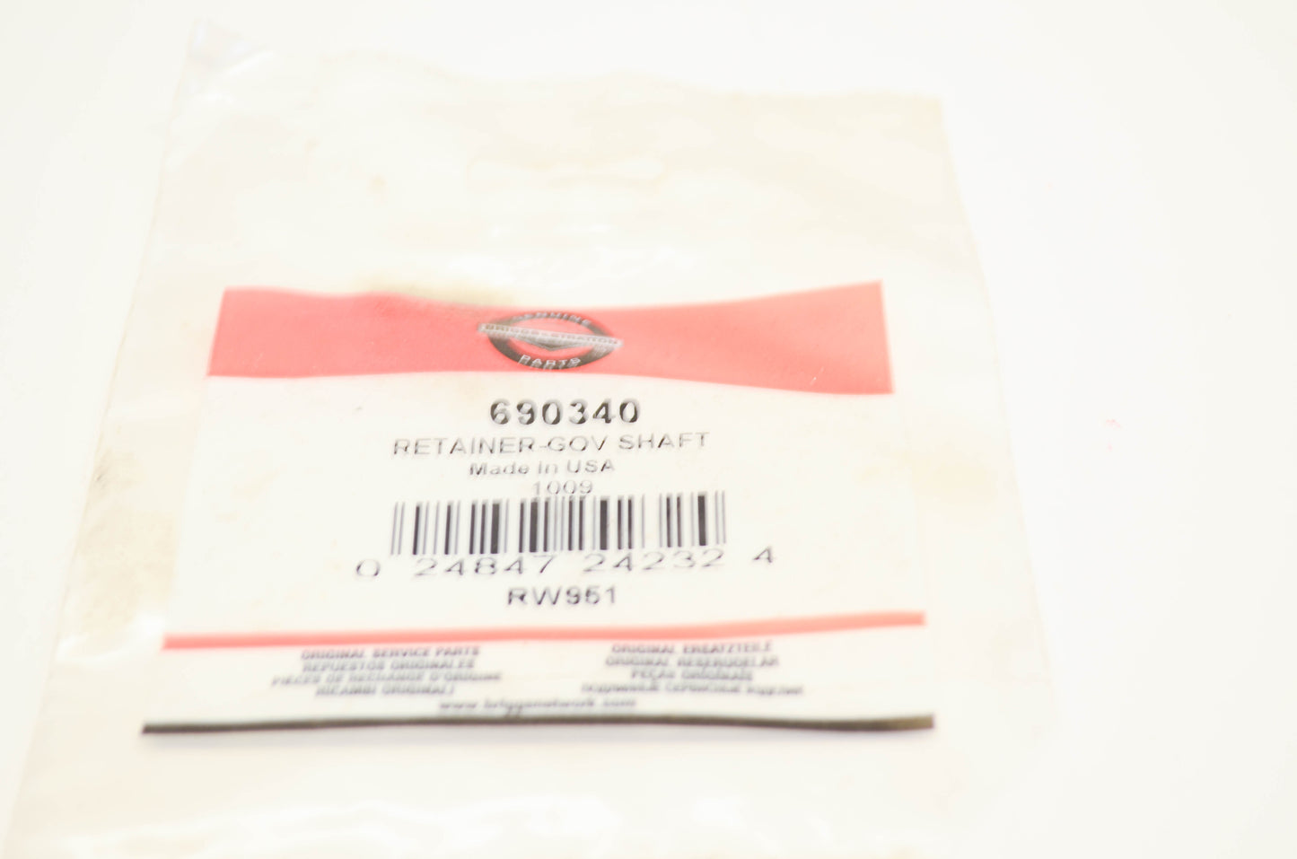 New OEM Briggs & Stratton 690340 Governor Shaft Retainer NOS