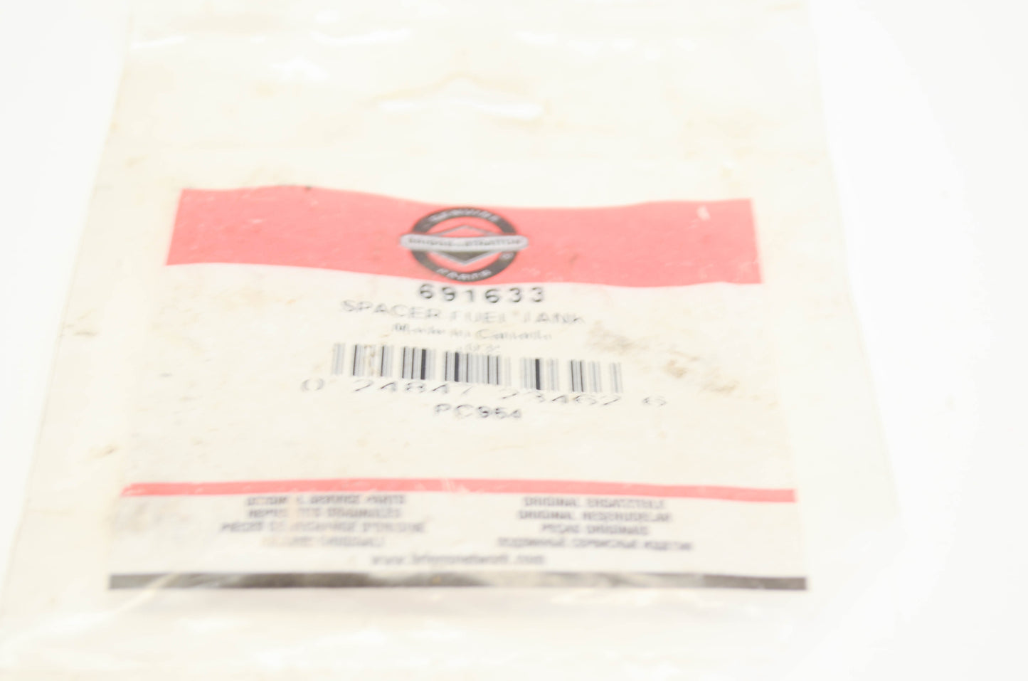 New OEM Briggs & Stratton 691633 Fuel Tank Spacer NOS