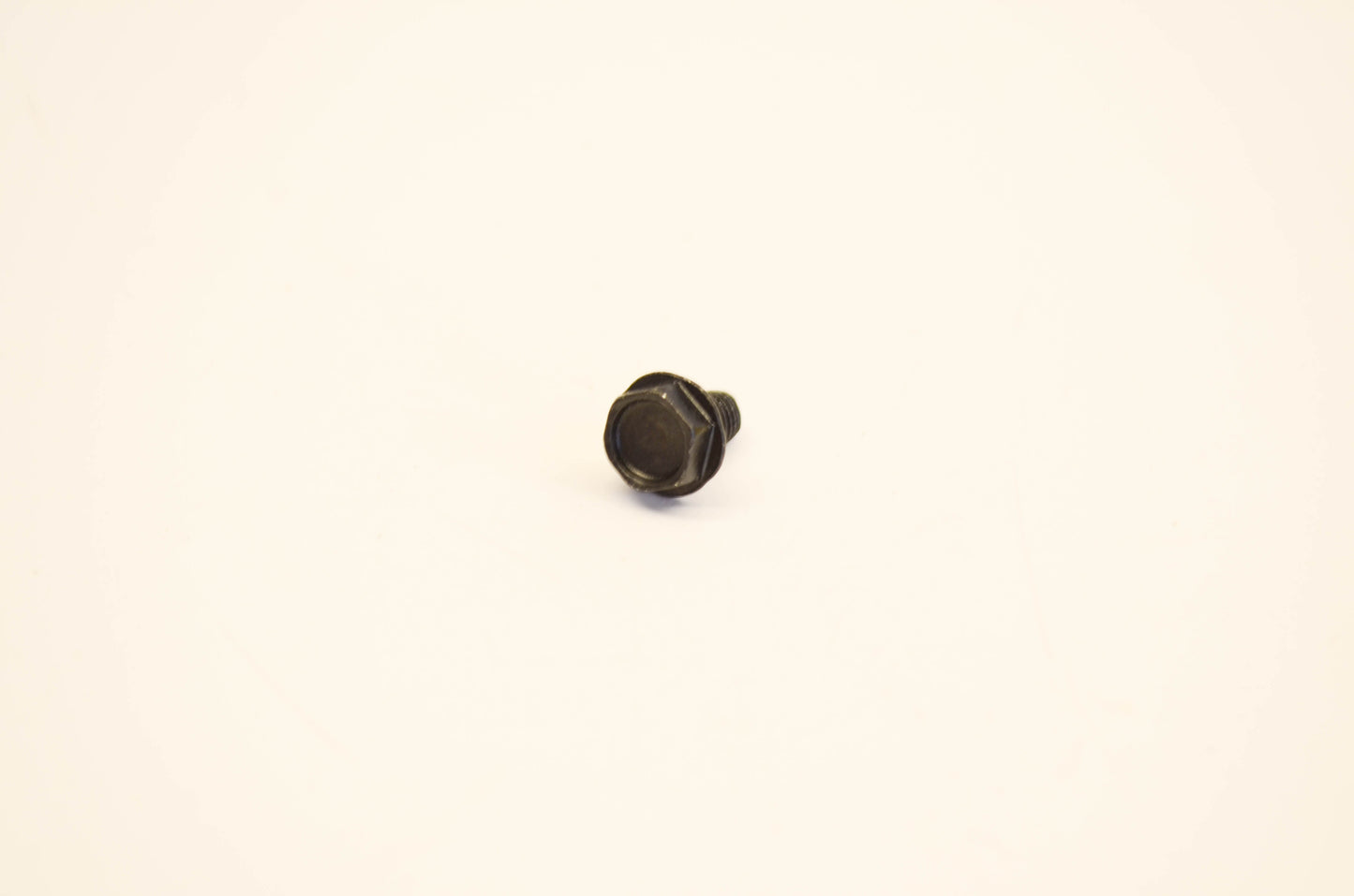 New OEM Briggs & Stratton 697725 Screw NOS