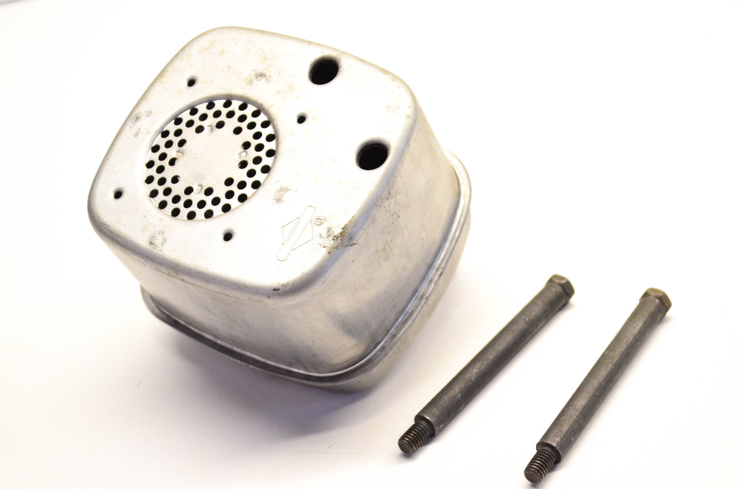 OEM Briggs & Stratton 691874 Muffler Assembly