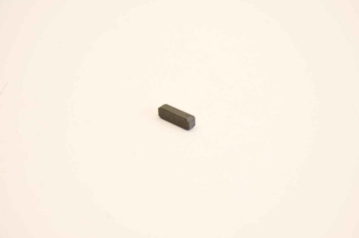 New OEM Briggs & Stratton 796335 Flywheel Key NOS
