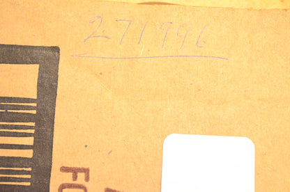 New OEM Briggs & Stratton 271996, 692405 Crankcase Gasket NOS