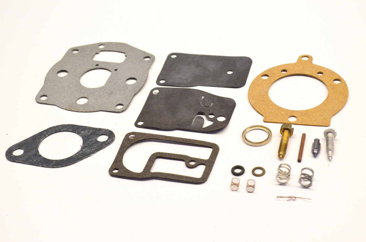 New OEM Briggs & Stratton 393301 Carburetor Kit NOS