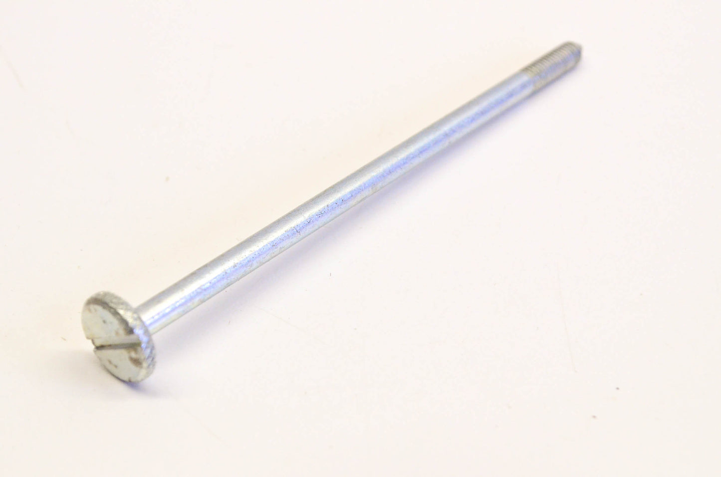 New OEM Briggs & Stratton 93324 Air Cleaner Screw NOS