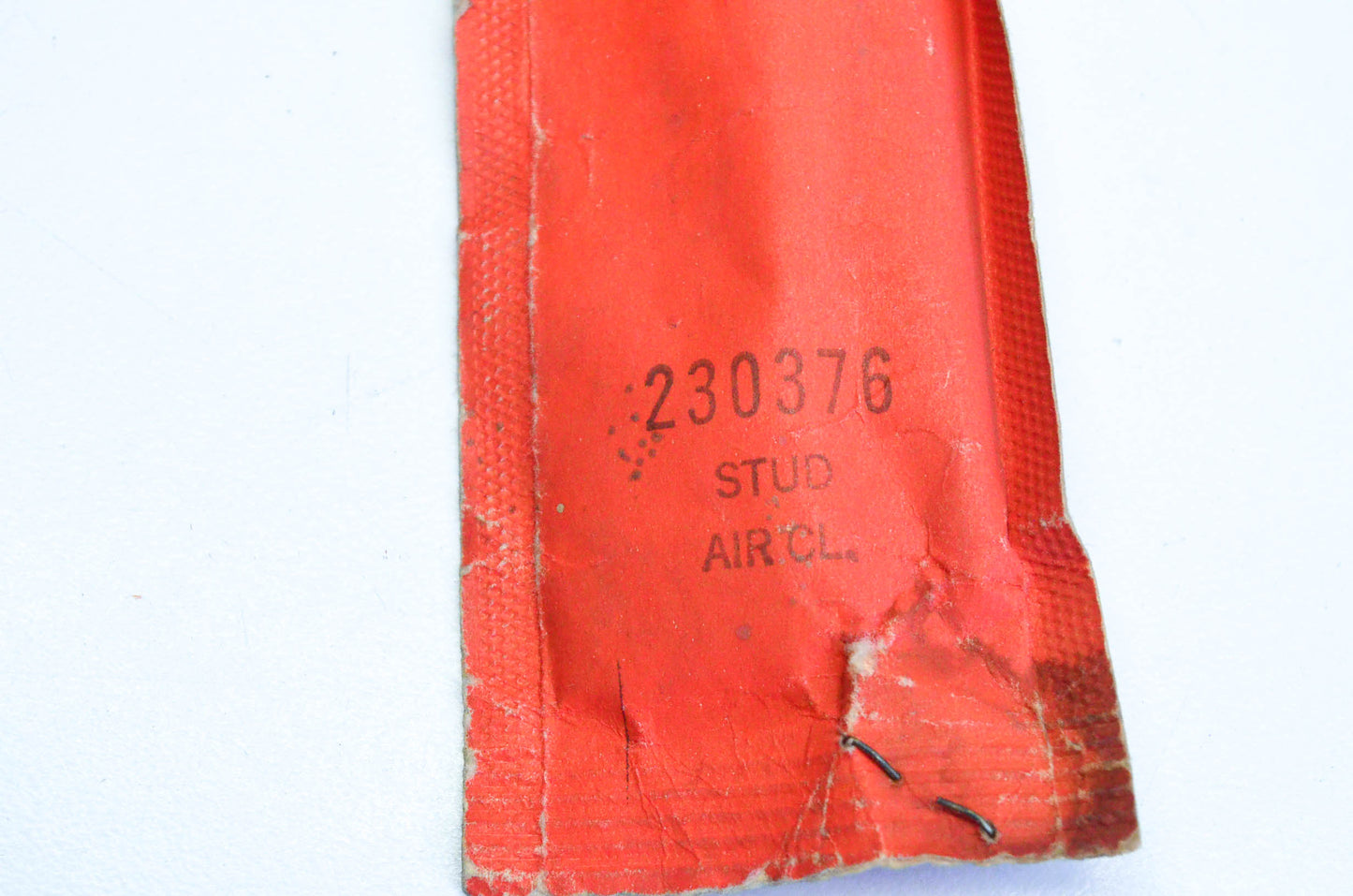 New OEM Briggs & Stratton 230376 Air Cleaner Stud NOS