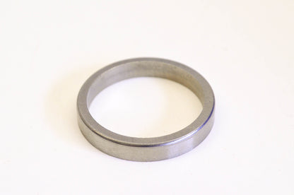 New OEM Briggs & Stratton 211661 Valve Seat NOS