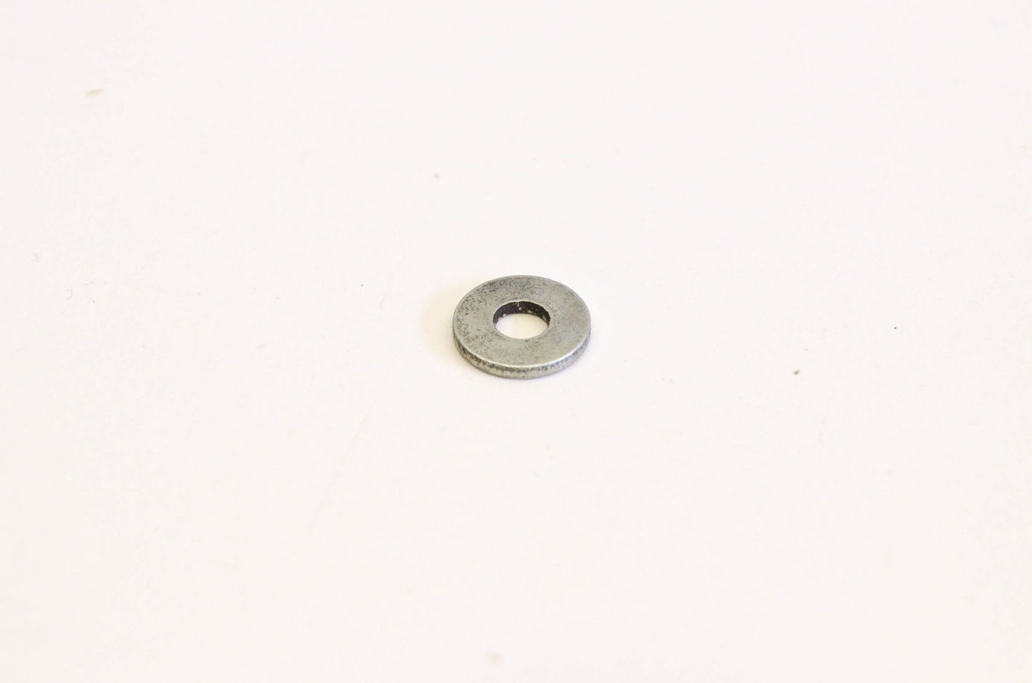 New OEM Briggs & Stratton 220982 Washer NOS