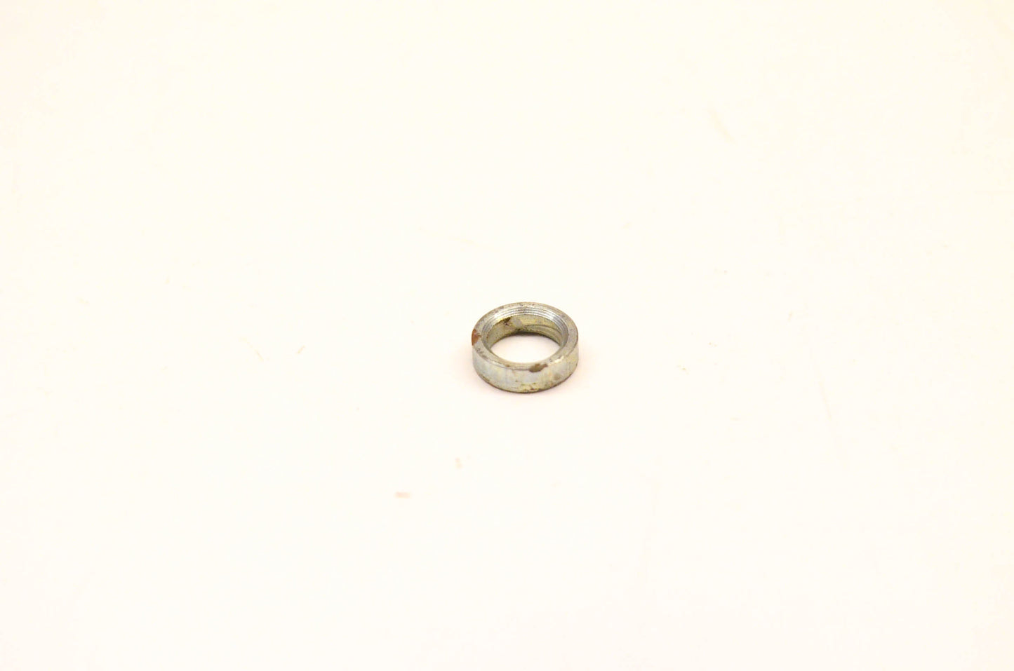 New OEM Briggs & Stratton 231325 Lever Spacer NOS