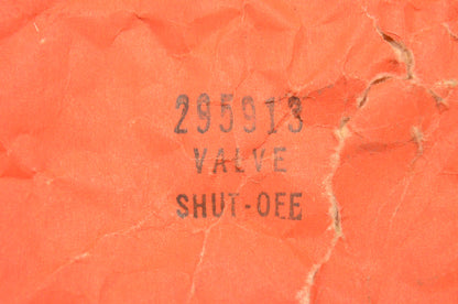 New OEM Briggs & Stratton 295913 Shut Off Valve NOS