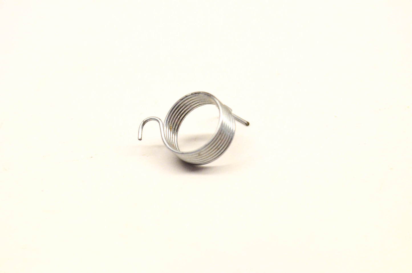 New OEM Briggs & Stratton 260831 Choke Return Spring NOS