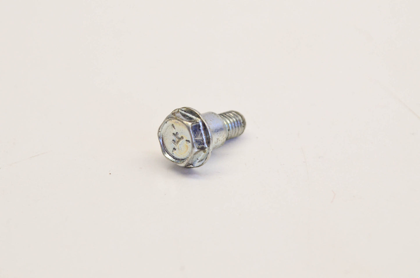 New OEM Briggs & Stratton 94511 Screw NOS