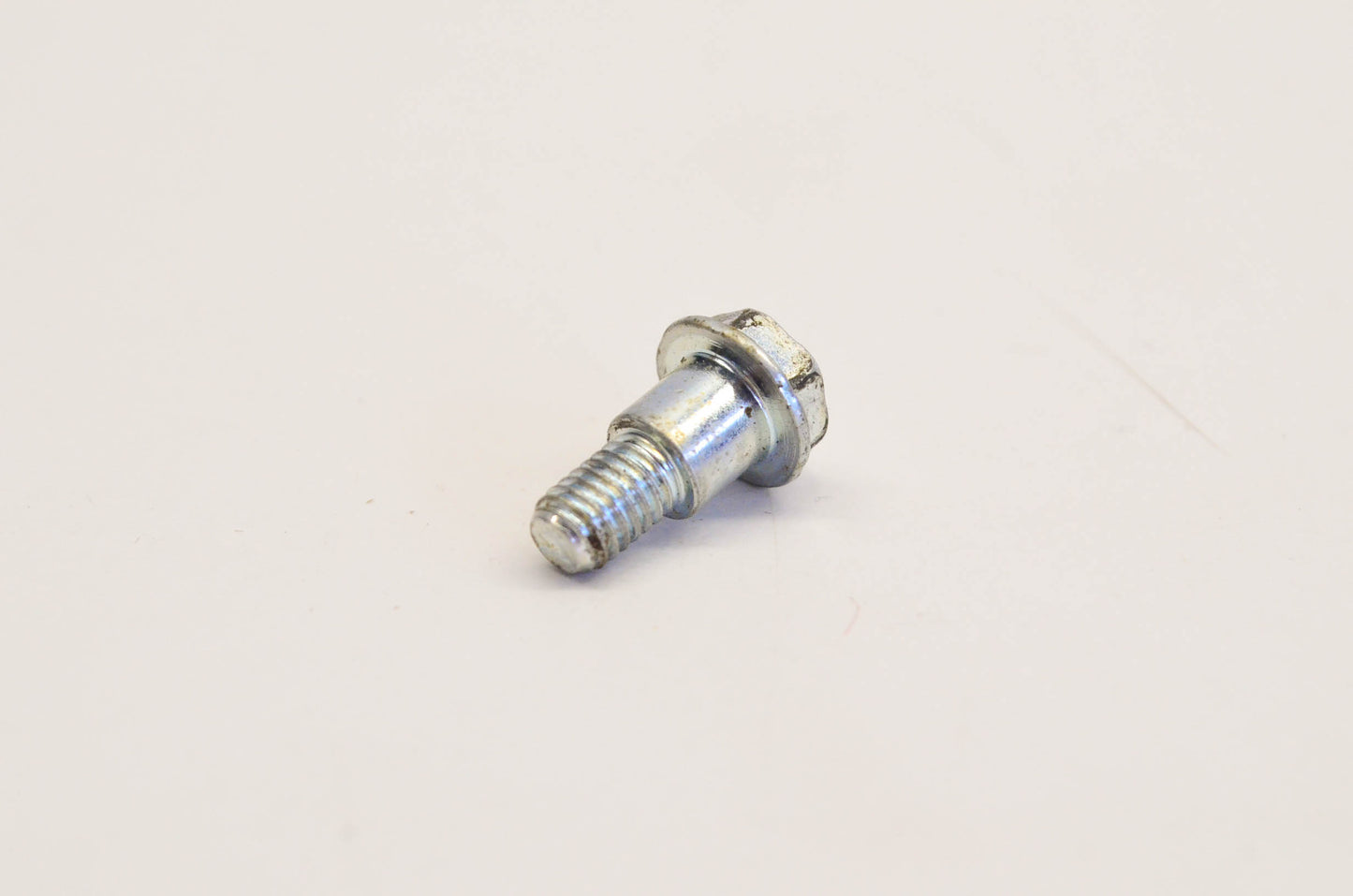New OEM Briggs & Stratton 94511 Screw NOS
