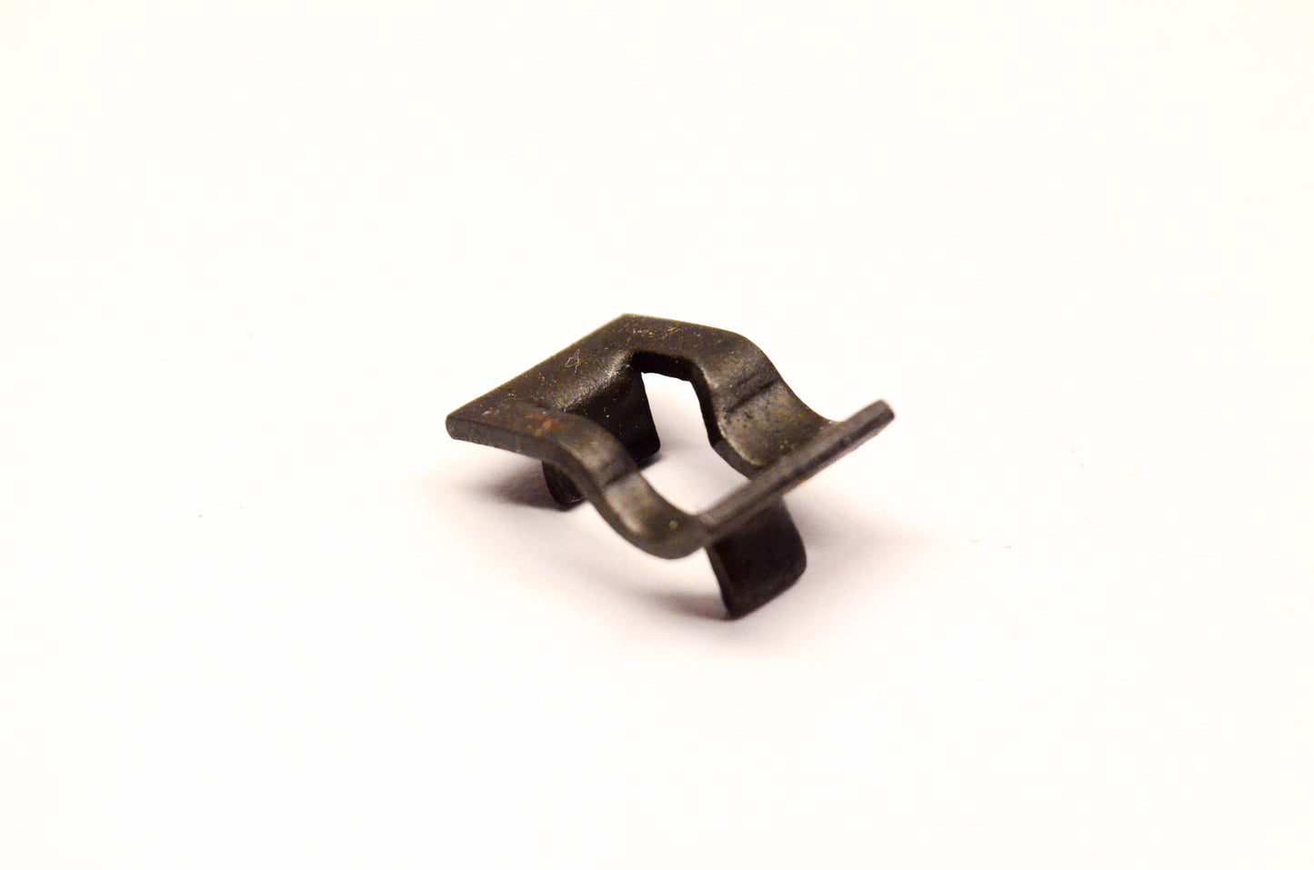 New OEM Briggs & Stratton 221014 Spring Anchor NOS
