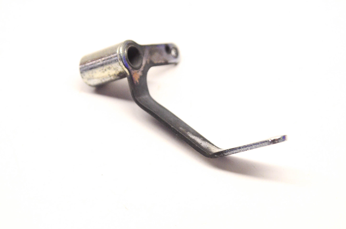 New OEM Briggs & Stratton 297718 Bell Crank NOS