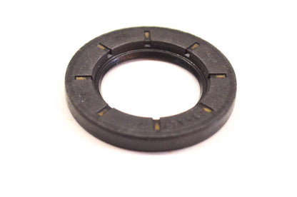 New OEM Briggs & Stratton 495307 Oil Seal NOS