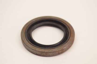 New OEM Briggs & Stratton 298504 Oil Seal NOS